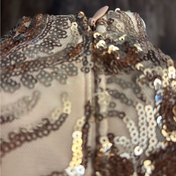 Elegant Parade of Sequins Patterned Formal Dress - Picture 9 of 9